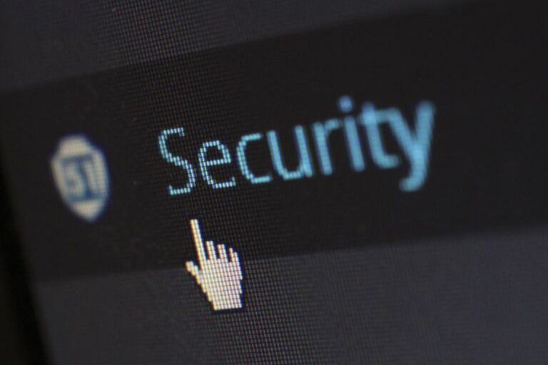 Como avaliar e escolher a melhor ferramenta de segurança cibernética para proteger sua empresa